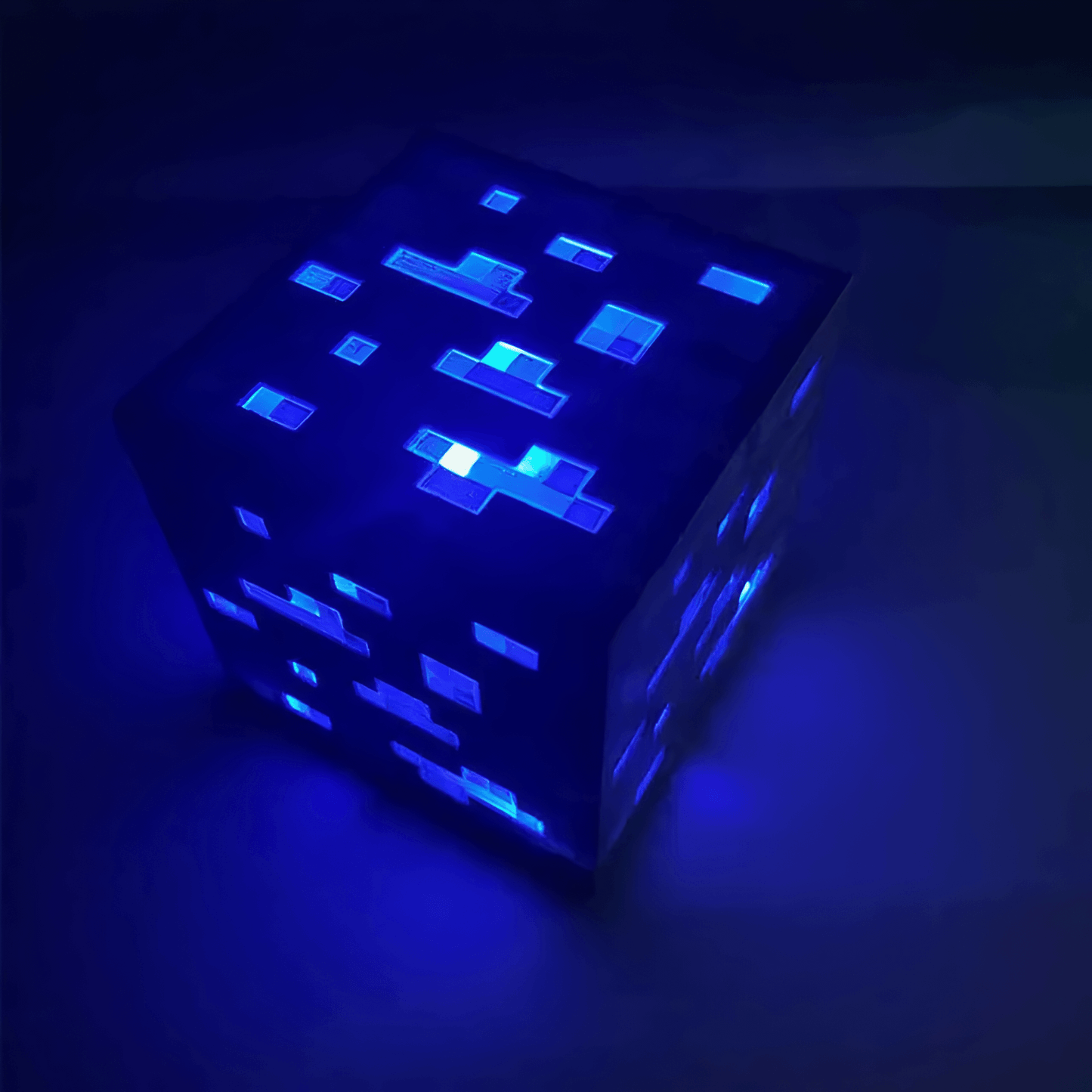 Light grace Minecraft Lamps Collection - Blue Cube